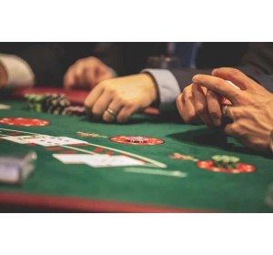 Online Baccarat: Why Playing the Game Online Is More Fun